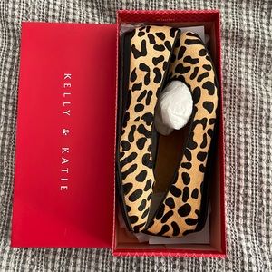 NWT - Kelly & Katie Astor Flats 8.5